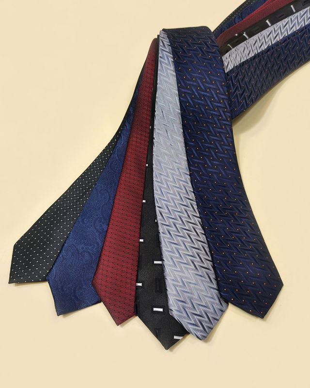 0001599 mens patterned tie 800