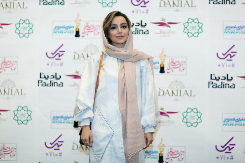نازنین بیاتی 30